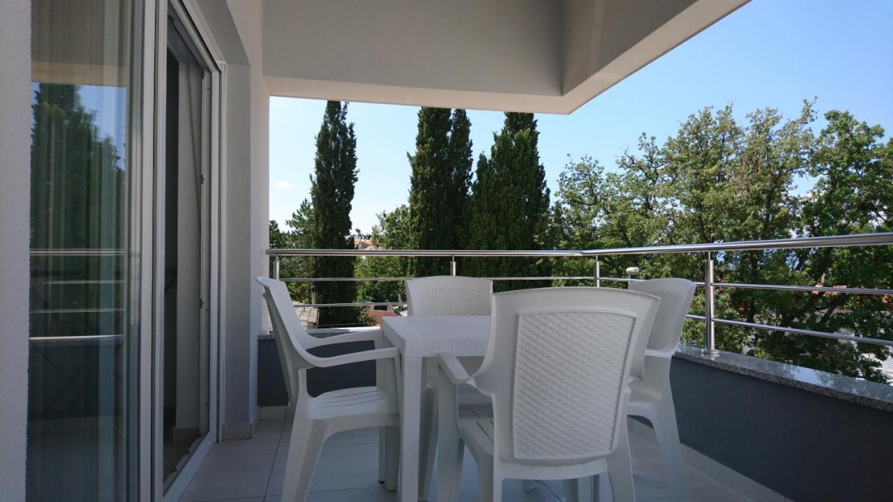 Colic Apartment Njivice Ngoại thất bức ảnh